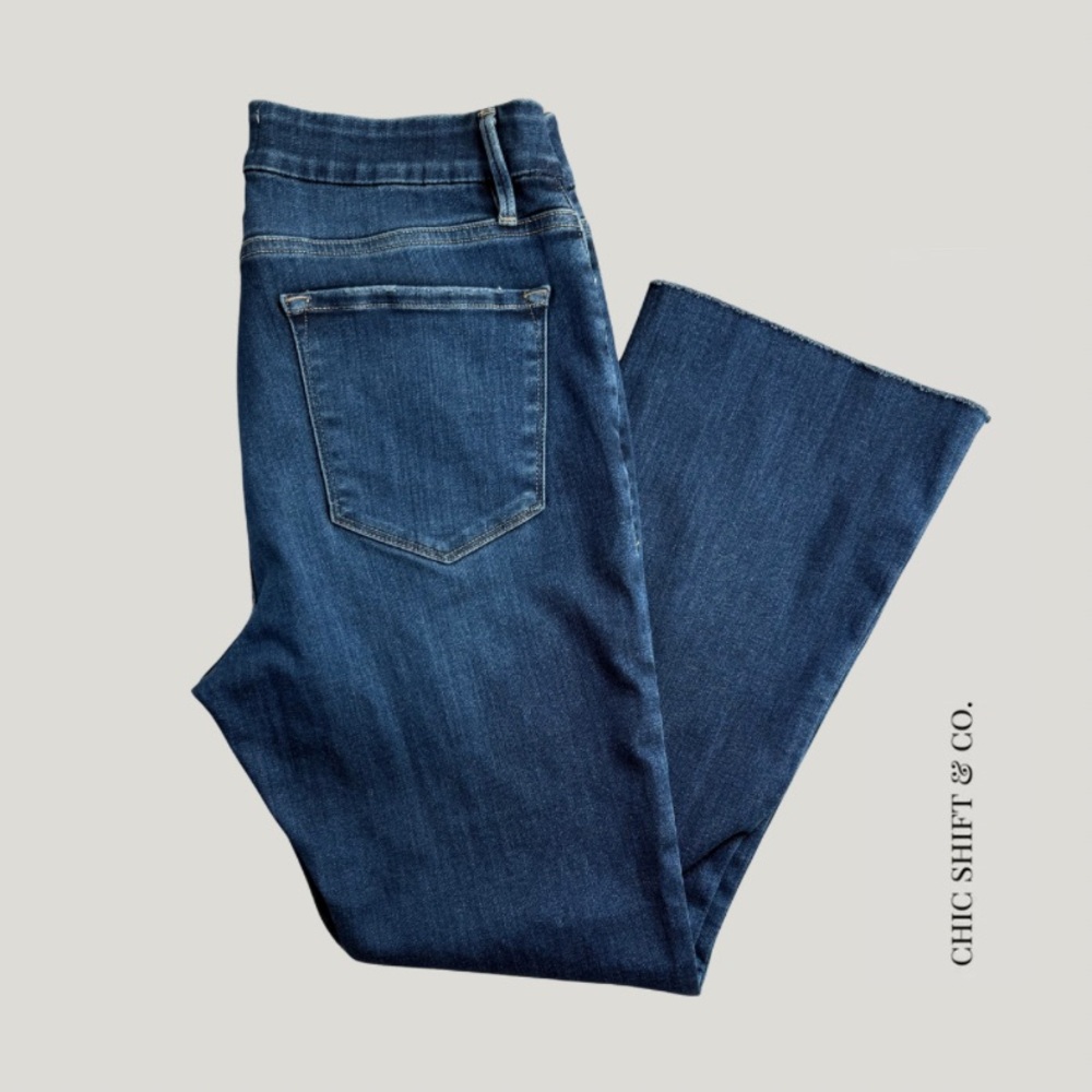 Frame Denim Le Crop Mini Bootcut Jeans - Lupine Blue, Raw Hem, Size 31